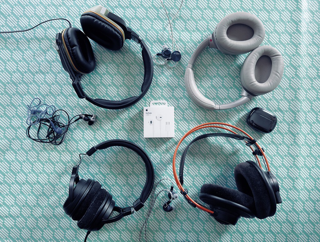 He probado más de 50 auriculares y sigo quedándome con este viejo conocido de Apple. Valen menos de 20 euros