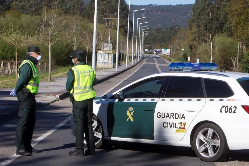 Muere una mujer de 73 años y otra resulta herida atropelladas por una furgoneta de reparto de pan en un pueblo de Pontevedra