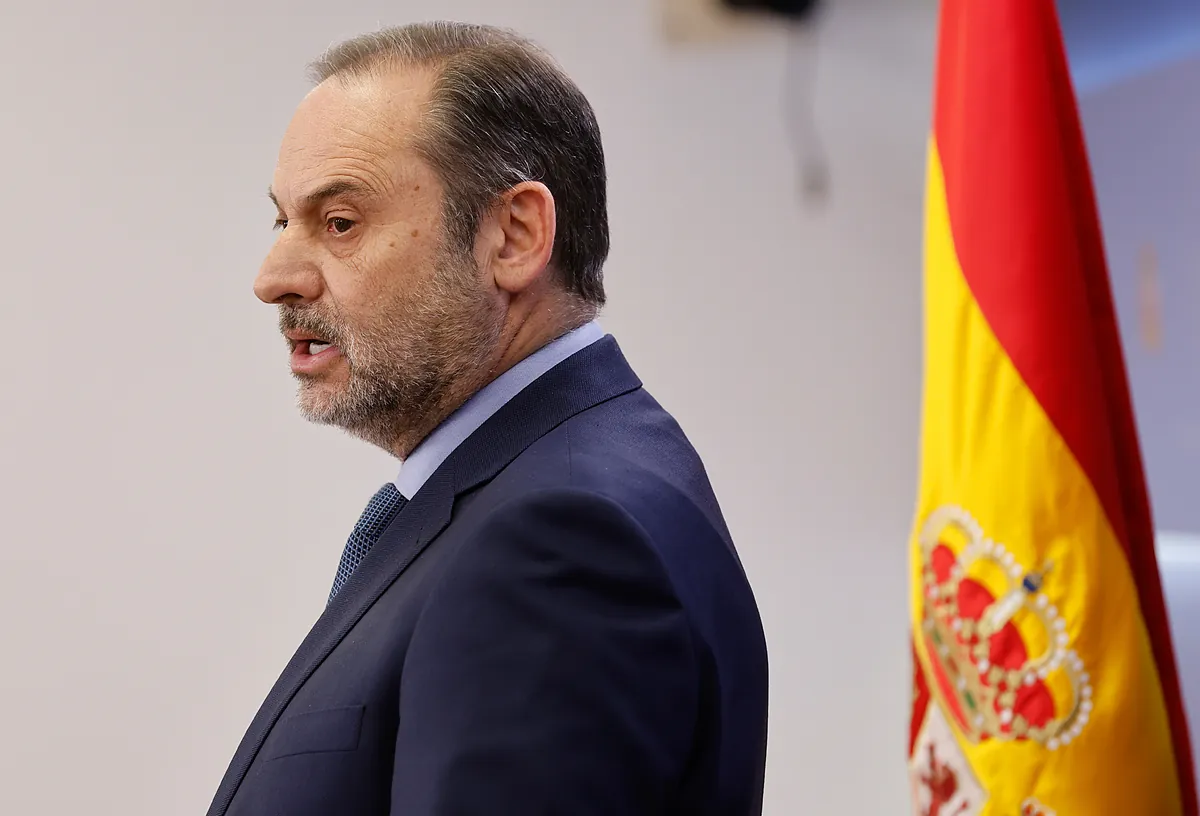 Ábalos niega haber filtrado los mensajes de 2021, pero admite haber compartido con alguien «de confianza» los más recientes