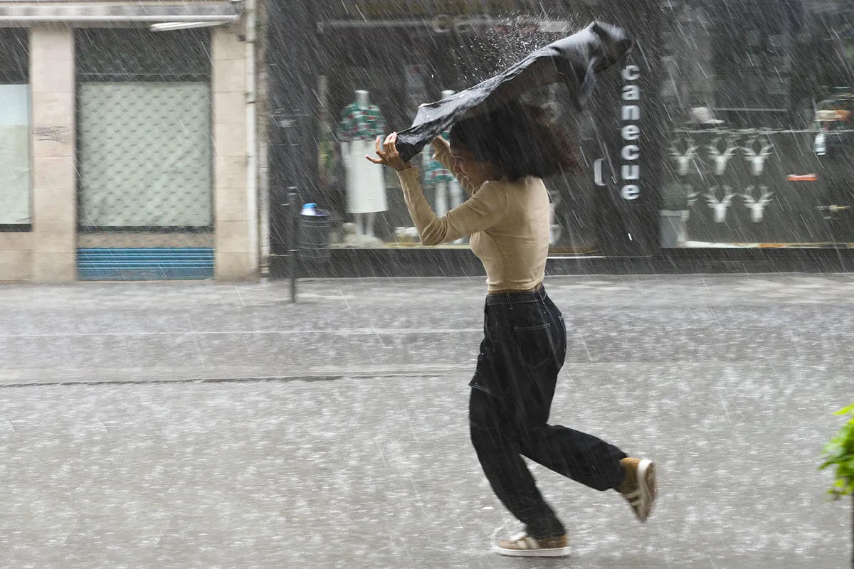 Siguen las tormentas y las lluvias, que este sábado ponen en alerta a diez comunidades