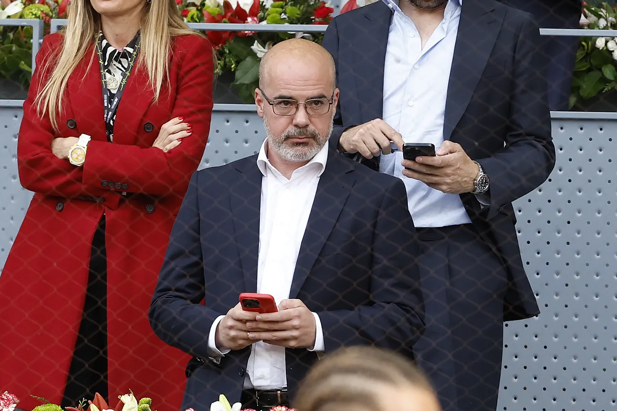 El juez Peinado imputa al delegado del Gobierno en Madrid por la contratación de la asesora de Begoña Gómez