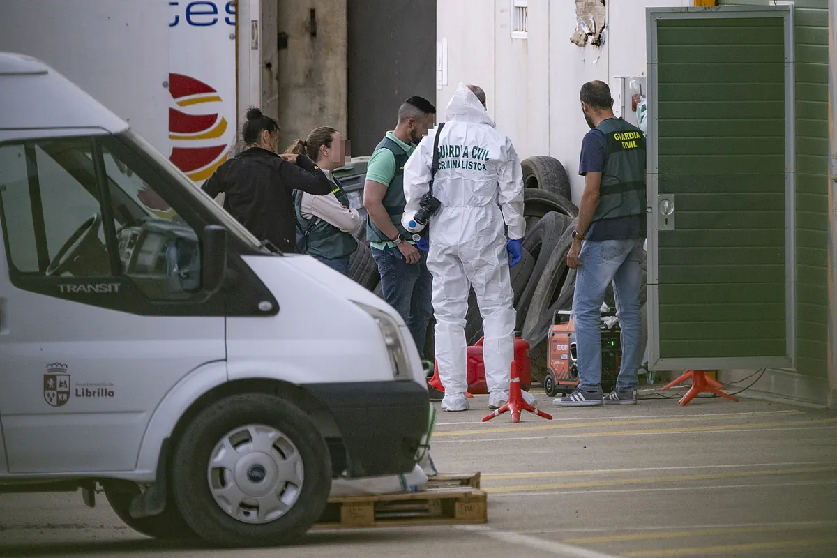 En cal viva, una fosa recóndita y 48 horas para sacarlos: así halló la Guardia Civil a los africanos desaparecidos en Murcia
