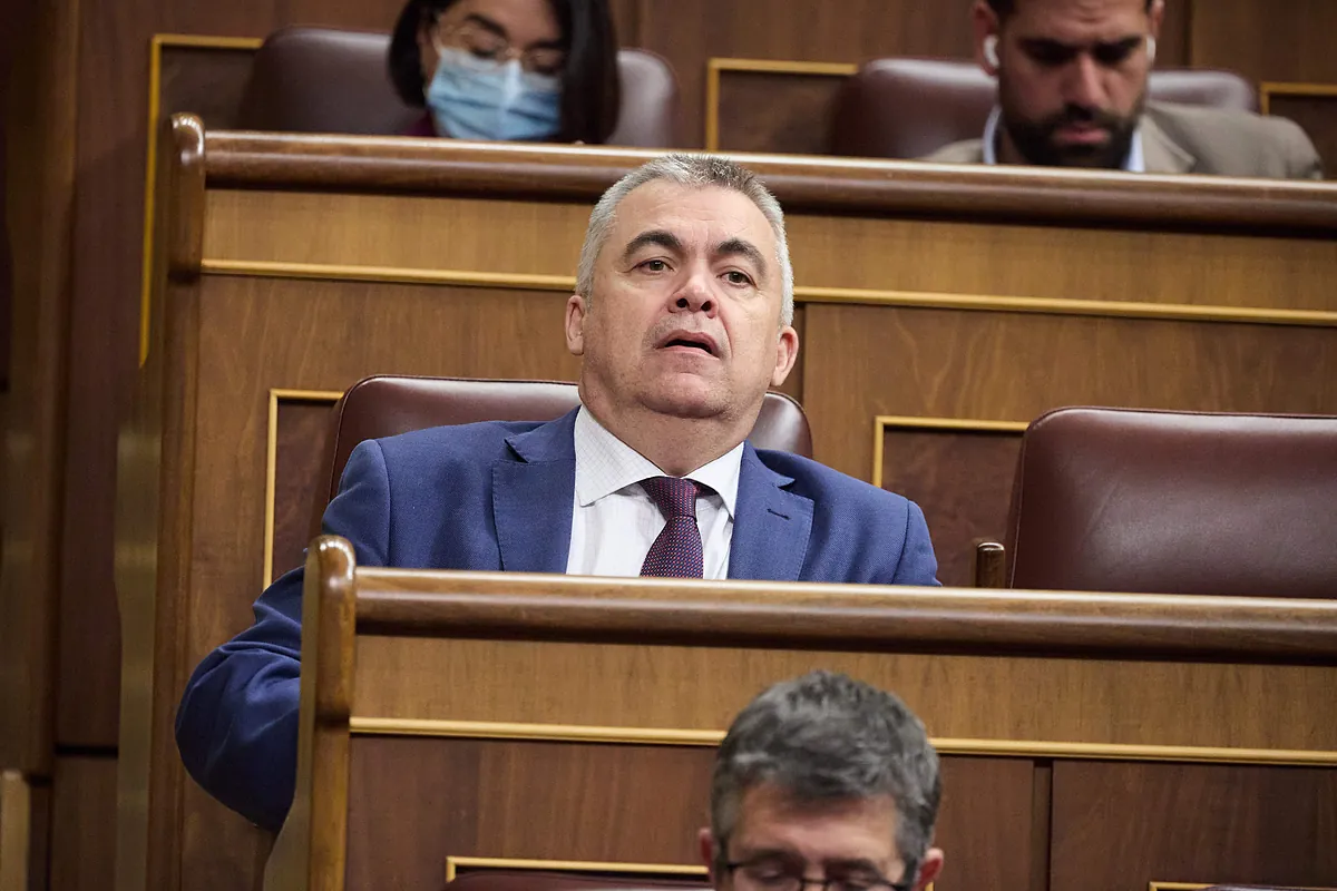 «Ni todos los diputados son como Cerdán, ni todas las mujeres como la de Sánchez»: el PP hurga en la defensa del hombre fuerte del PSOE