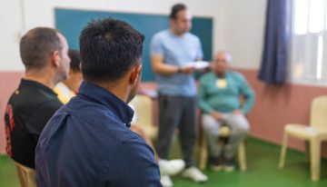 Versos entre rejas, talleres de poesía para 'liberar' a los presos: «Se puede ser feliz en la cárcel»