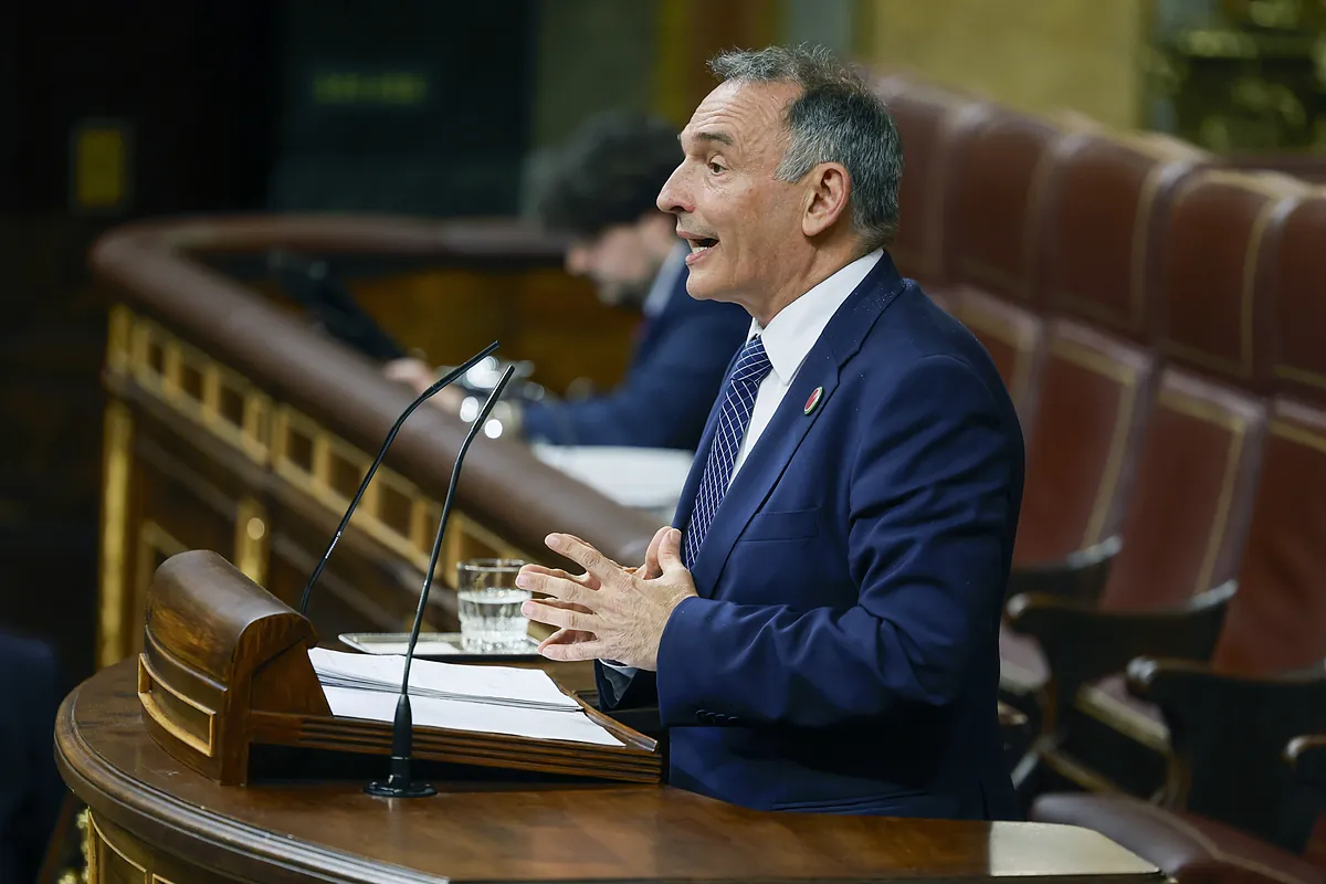IU rompe el silencio de Sumar sobre la 'fontanera' del PSOE: «Es un espectáculo obsceno, espero que tomen medidas»