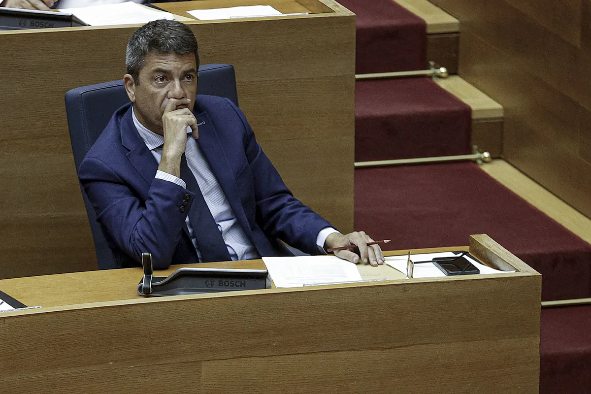 El PSOE cita a Feijóo, Mazón y la periodista que comió con él en El Ventorro en la Comisión de Investigación de la dana