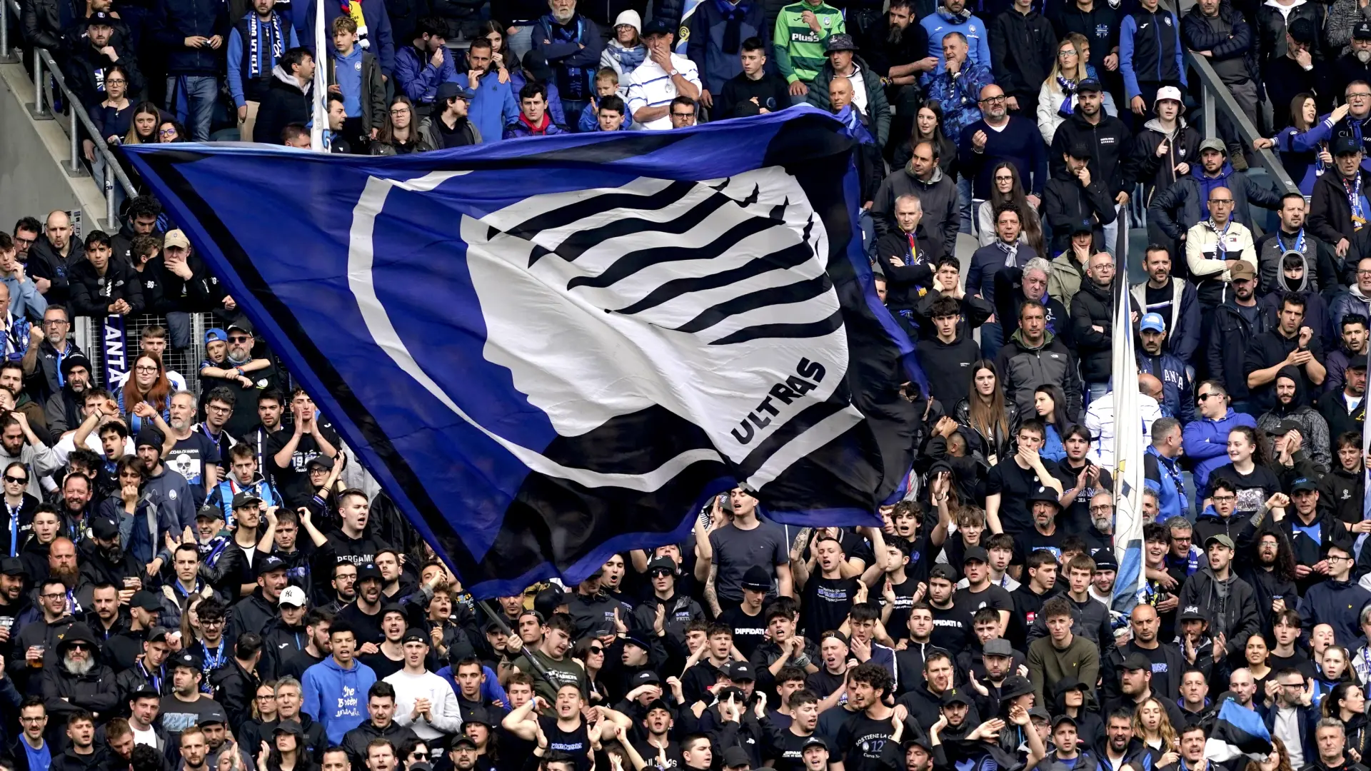 Muere apuñalado un hincha de 26 años tras una pelea entre aficionados de Atalanta e Inter de Milán