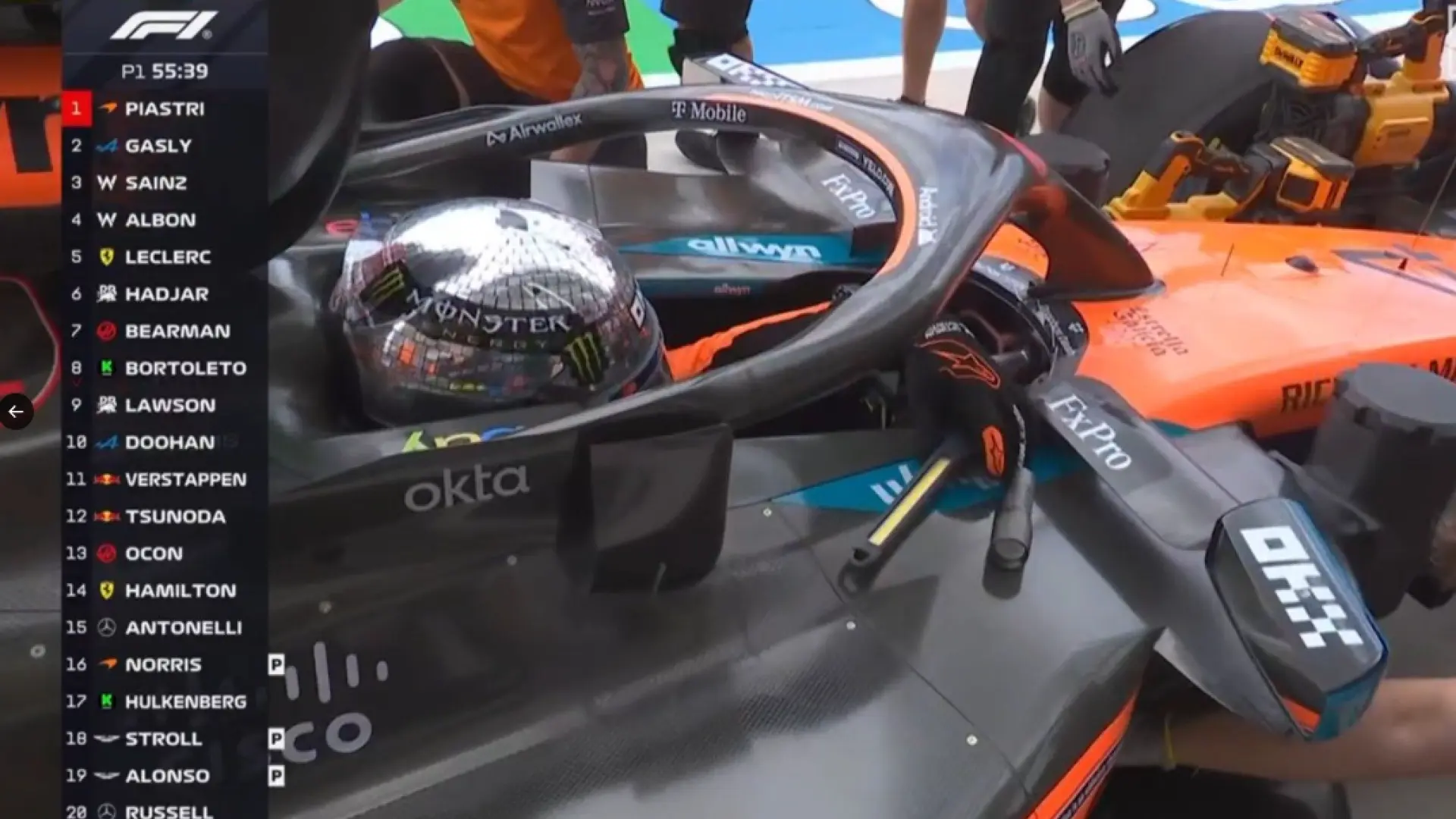 El surrealista motivo por el que Lando Norris tuvo que parar en boxes en el GP de Miami: tenía dos linternas dentro de su McLaren