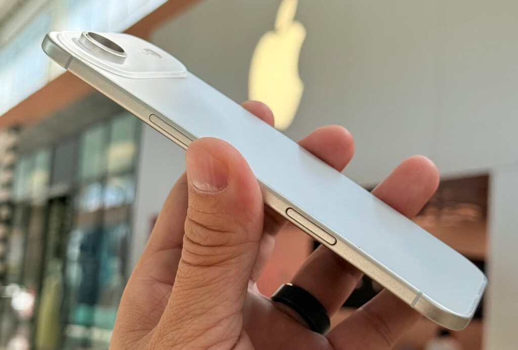 Se filtra el diseño del iPhone 17 Air: Apple recupera algo del iPhone 4 para crear su modelo más delgado de la historia 