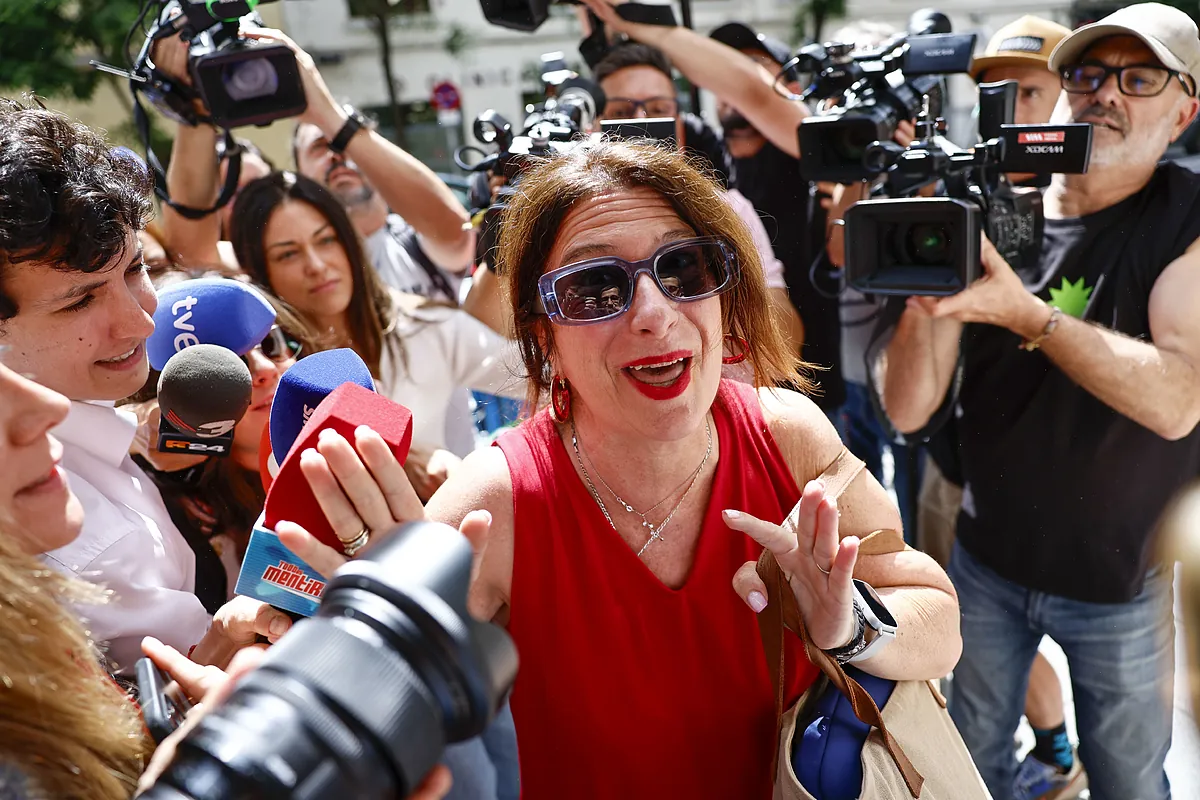 Leire Díez acude a Ferraz para dar explicaciones de sus gestiones para encontrar material comprometido de la UCO