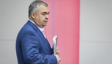 Primera comparecencia de la 'fontanera' tras dejar el carnet: ¿Quiénes son «los de arriba» que querían «acabar con los subversivos de la Guardia Civil»?