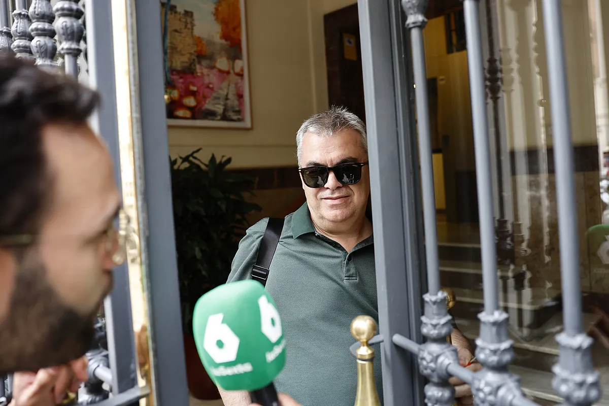 La UCO reclama al Supremo que rastree ya las cuentas de Santos Cerdán tras dejar de ser aforado
