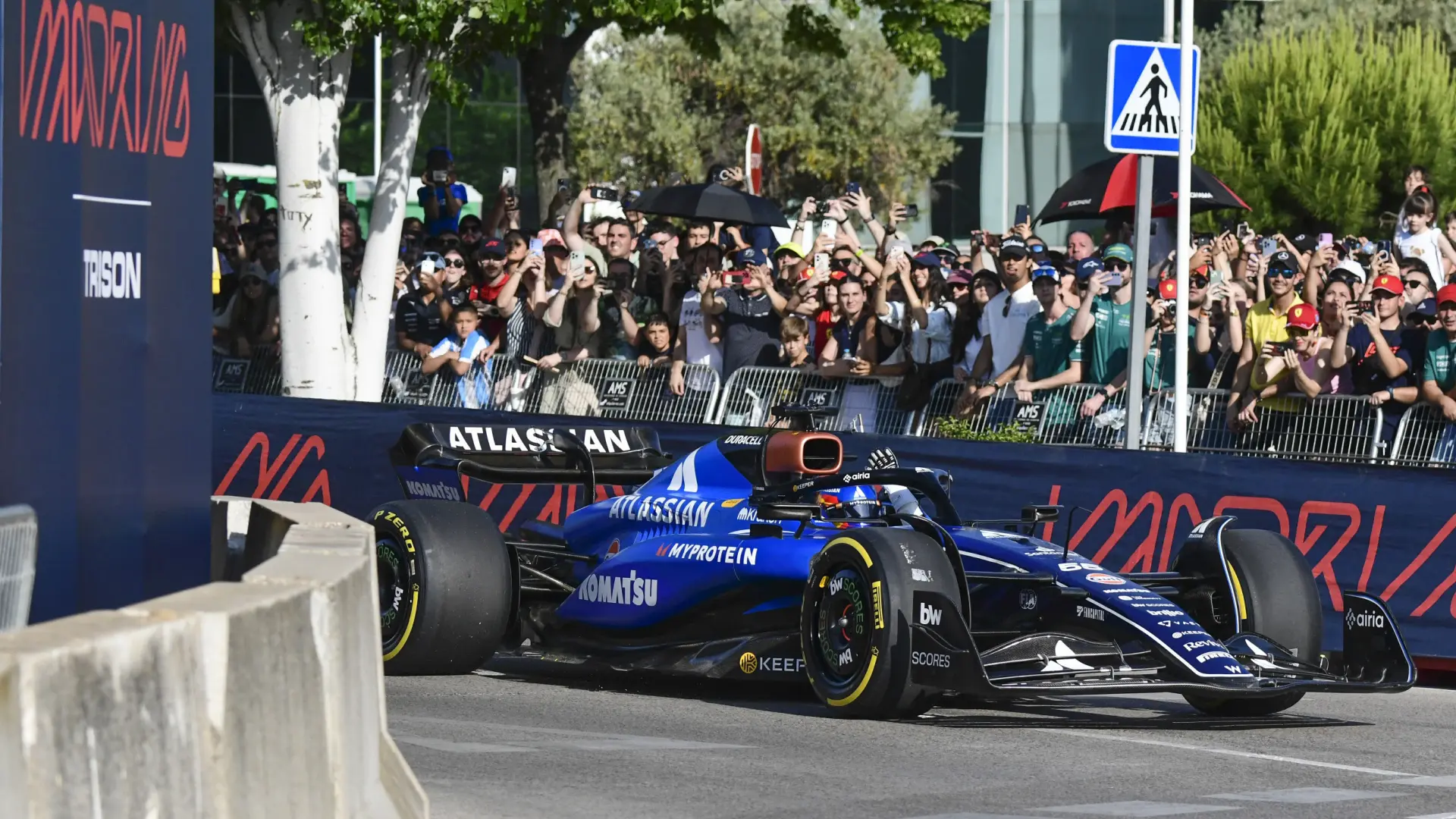 Así fue la exhibición de Carlos Sainz en el circuito de F1 en Madrid: "Me siento orgulloso de que haya dos carreras en mi país"