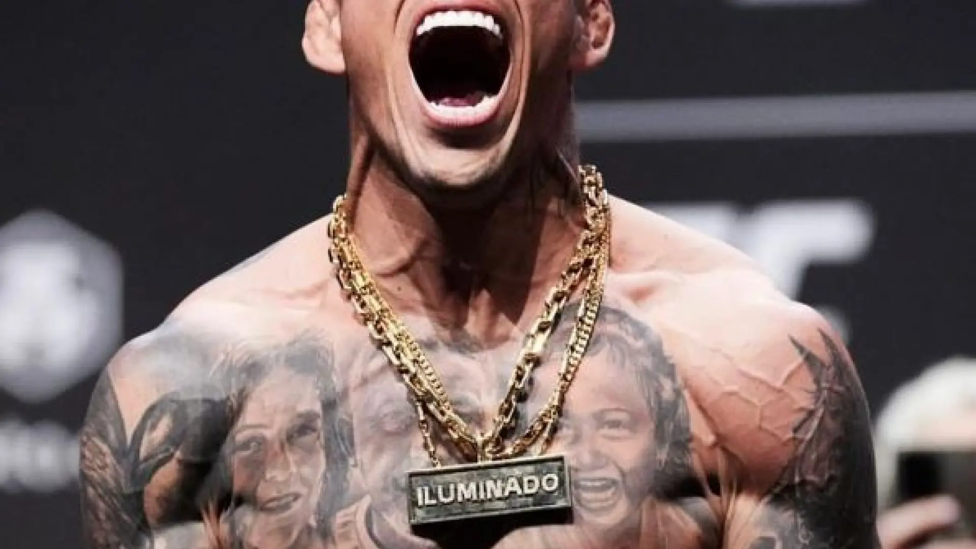 Así es Charles Oliveira, el rival de Topuria: criado en una favela y el luchador con más sumisiones de la UFC