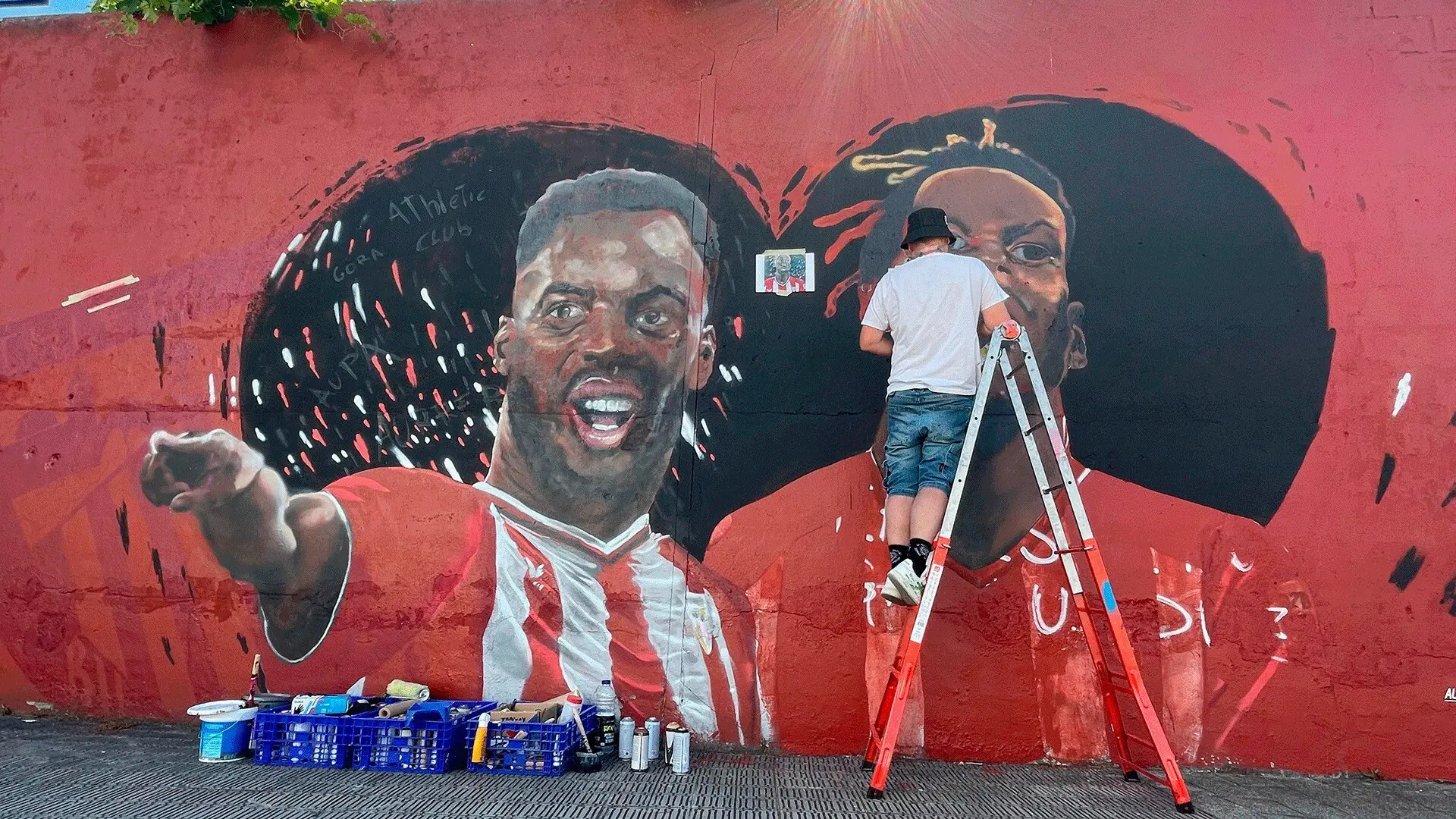 El Athletic restaura la cara de Nico Williams borrada del mural de la Copa del Rey
