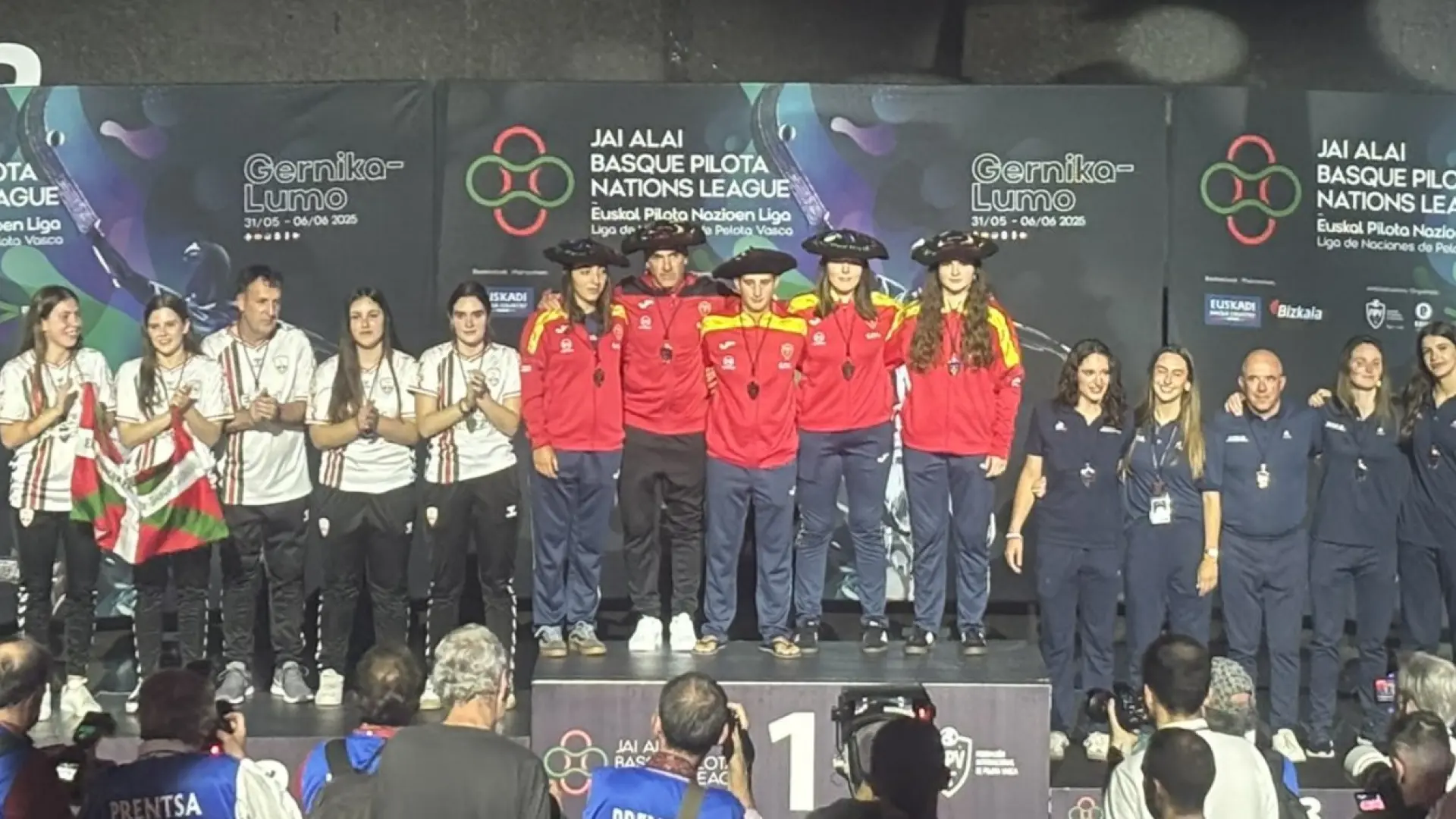 La sonora pitada al himno de España tras vencer a Euskadi en la final de un torneo de pelota vasca