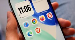 Apple ya permite motores de navegación rivales en el iPhone. El problema es que ha creado un laberinto imposible para Google y Firefox