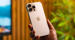 En su batalla por fabricar el iPhone en casa, EEUU logra un hito histórico: la mayoría de sus móviles ya no vienen de China, sino de India
