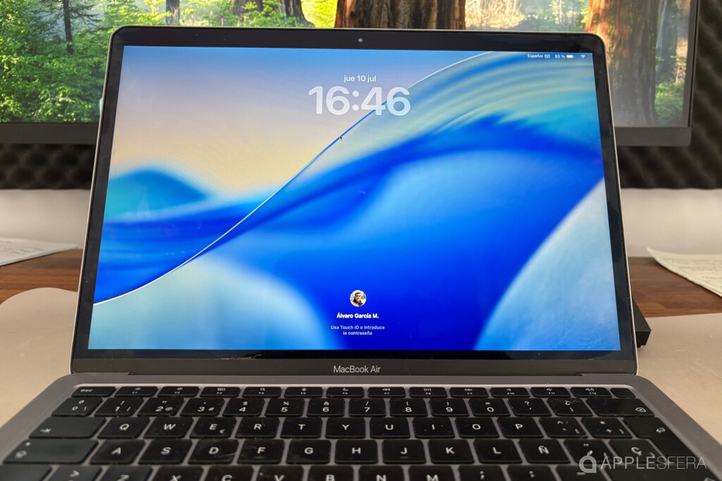 Cada vez que uso macOS Tahoe en mi MacBook, me muero de ganas de instalarlo en mi Mac principal. Sequoia se siente antiguo 