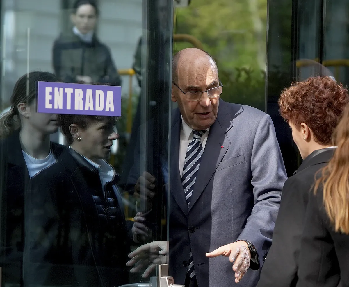 El juez Pedraz procesa a ocho investigados por el intento de asesinato de Vidal-Quadras como «venganza» por su apoyo a la oposición iraní y «para avisar al Gobierno español»