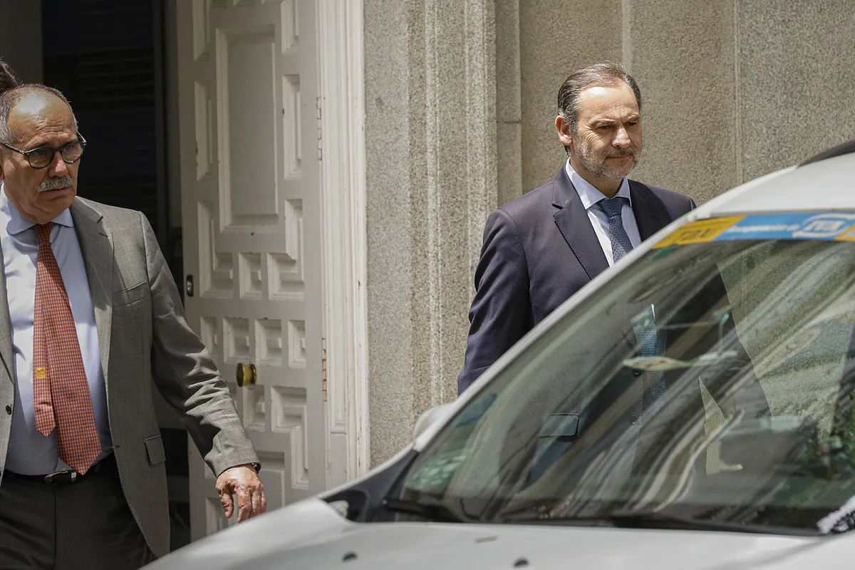 Las donaciones de Ábalos al PSOE no cuadran: el Supremo pide a Ferraz información sobre las «aparentes faltas de sintonía» en los pagos
