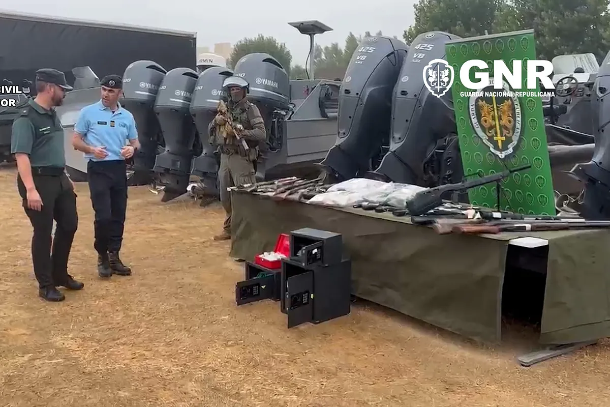 La Guardia Civil y la Guardia Nacional Republicana de Portugal detienen a 64 personas y desmontan la mayor red de fabricación de narcolanchas