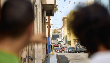 Bloques okupados y vecinos «encerrados» en el corazón de Las Palmas: «Los que dicen que en La Isleta no pasa nada, que se vengan a vivir aquí»