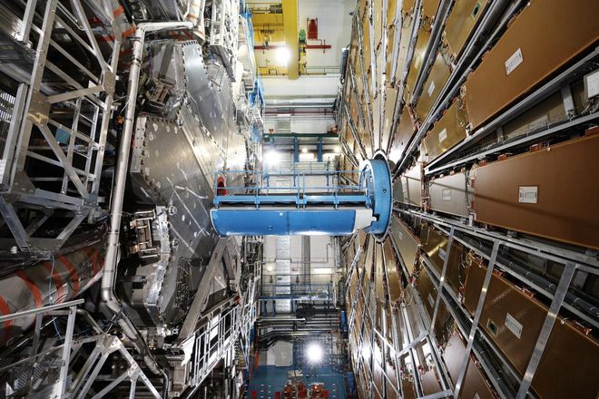 Científicos del CERN descubren cómo la materia venció a la antimateria y dio a luz al universo