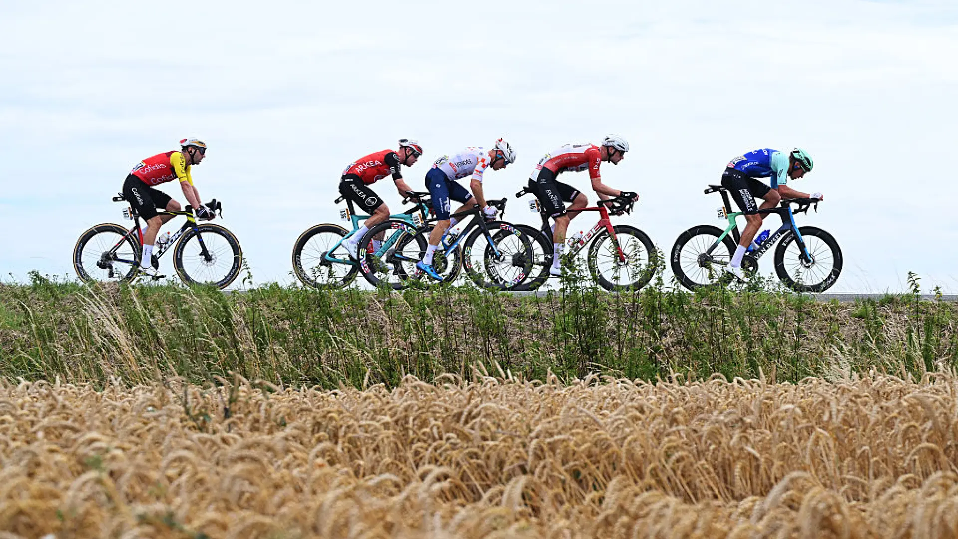 Roban 11 bicicletas al equipo Cofidis en el Tour de Francia: "La puerta del camión-taller ha sido forzada"