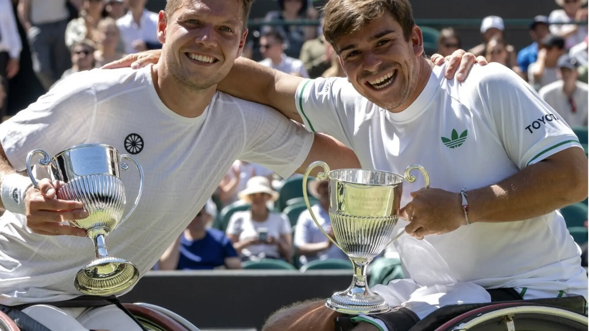 Martín de la Puente hace historia en Wimbledon al coronarse campeón en dobles