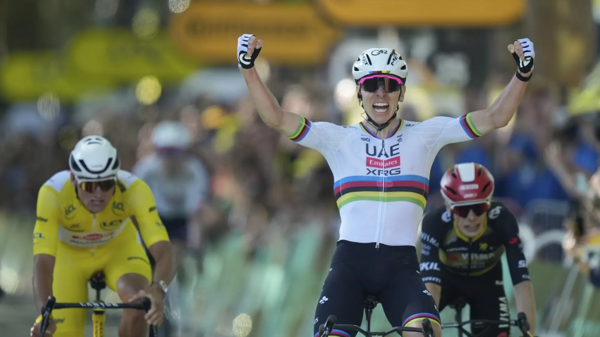 Tadej Pogacar alcanza la centena de triunfos al derrotar a Van der Poel en la cuarta etapa del Tour de Francia