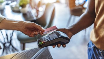 Cuidado con el NFC: alertan por robos sin contacto en tarjetas y celulares