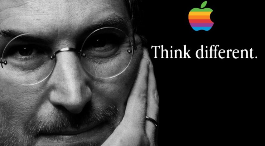 Steve Jobs pronunció dos palabras que resucitaron Apple en su peor momento. «Think Different» y eso tenía un error gramatical que nadie notó