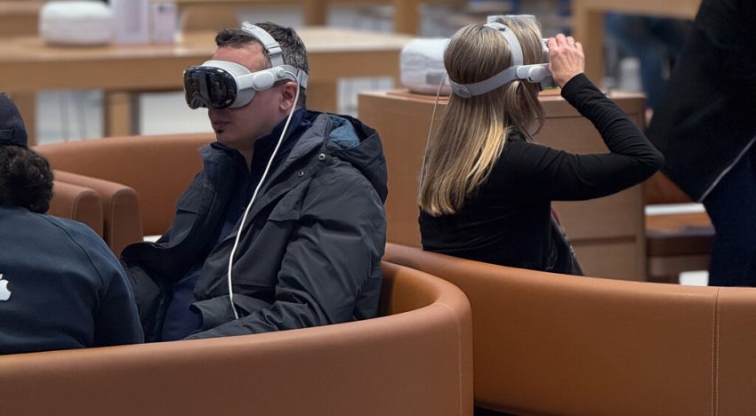 Apple Vision Pro da el primer paso hacia el futuro este mismo año, según Gurman. Así podría ser su gran evolución con el chip M5 y su siguiente generación