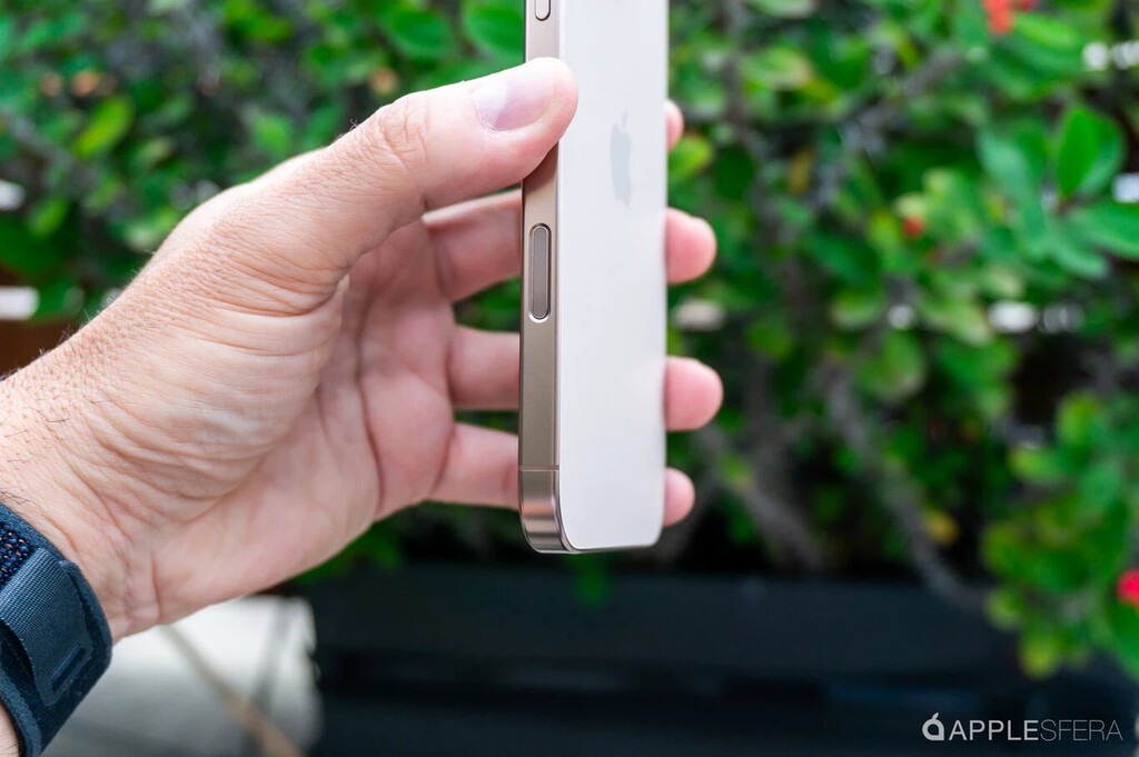 El polémico control de Cámara del iPhone ya protagoniza rumores sobre su fin. Creíble o no, torres más altas han caído 