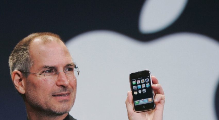 El gran secreto detrás de la presentación del primer iPhone en 2007. Todo era un drama, pero Steve Jobs hizo su magia