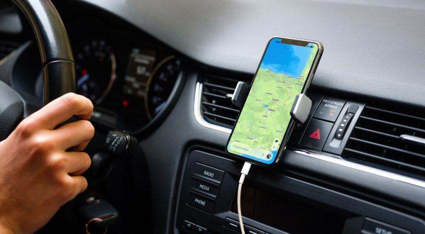 Después de años usando Google Maps, he dado el salto a Apple Maps en el coche y es lo mejor que he hecho en mucho tiempo