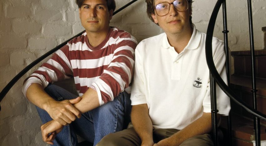 Estaba en el punto más bajo de su carrera, pero Steve Jobs ya «ponía en su sitio» a Bill Gates: la entrevista fue en su casa y bajo sus condiciones