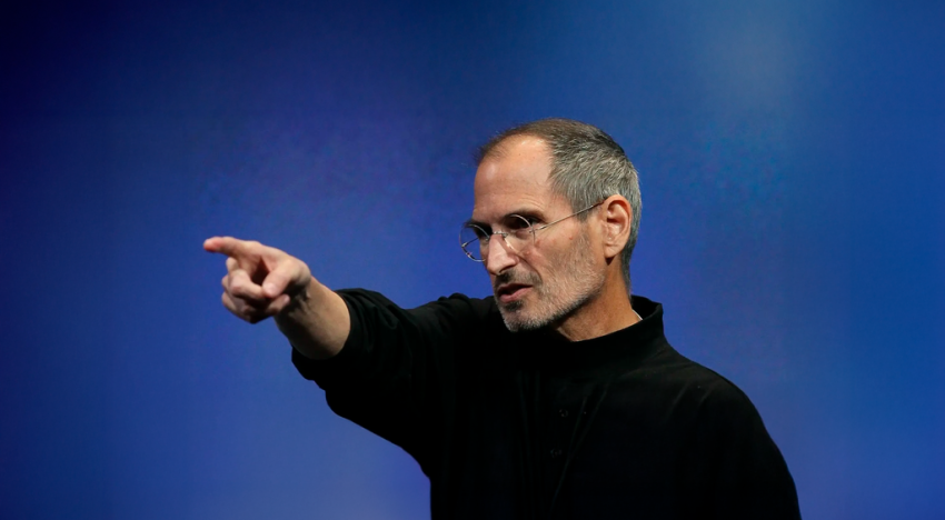 Steve Jobs envió una disculpa por MobileMe que sonaba a manual de gestión de crisis. Al día siguiente, su equipo descubrió qué tipo de jefe era realmente
