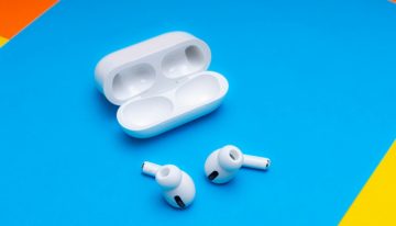 iOS 26 beta 6 confirma la ansiada novedad de los AirPods: traducción instantánea