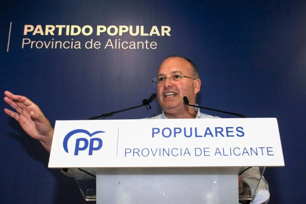 El PP hace sangre con la corrupción del Gobierno: «En el 'sanchismo', mentir y delinquir es el mejor ascensor social»