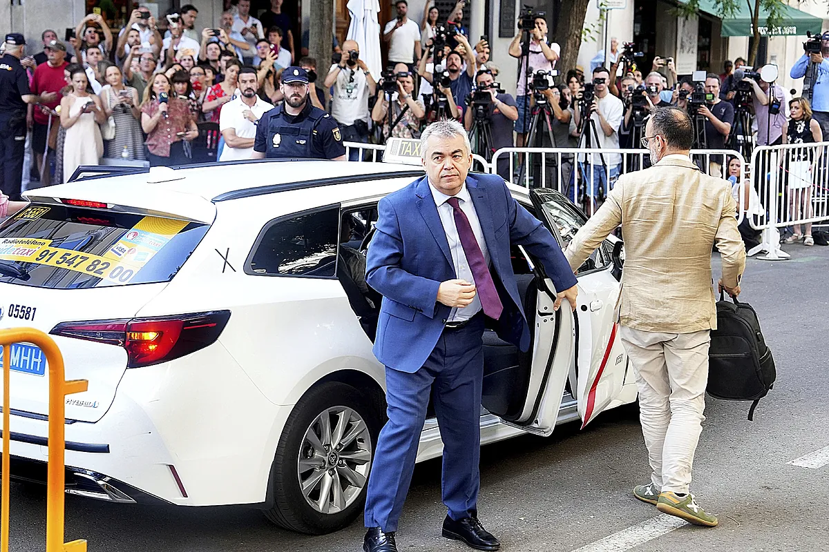 El PP ve «sospechoso» que Santos Cerdán «sea incapaz de confirmar rotundamente que en el PSOE no existe financiación irregular»