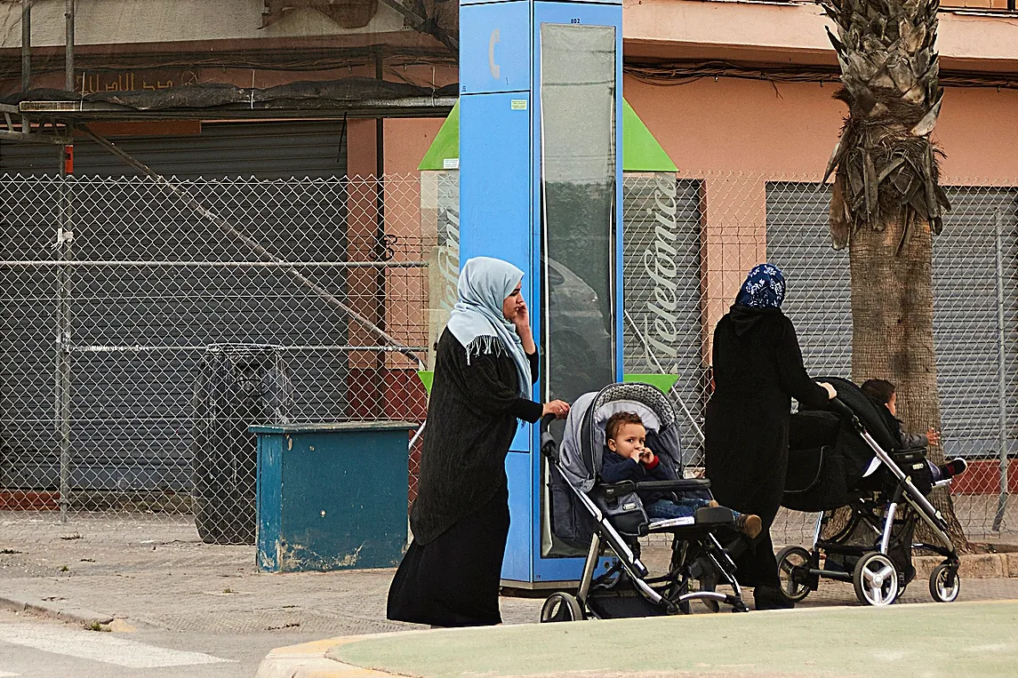 La «identidad tradicional» que «defiende» el veto de PP-Vox al Islam en Jumilla choca con la Constitución