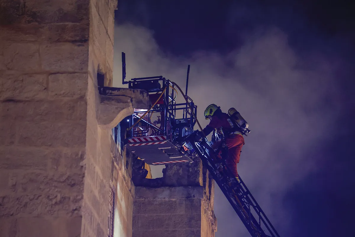 Reabre al público la Mezquita de Córdoba tras el incendio de este viernes