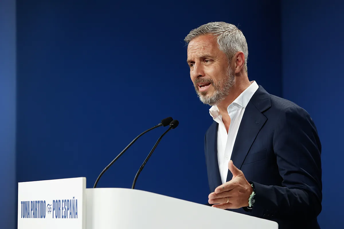 El PP se revuelve contra Vox y PSOE por «exagerar» con la polémica del veto en Jumilla: «No tiene ningún efecto jurídico, es una manifestación política»