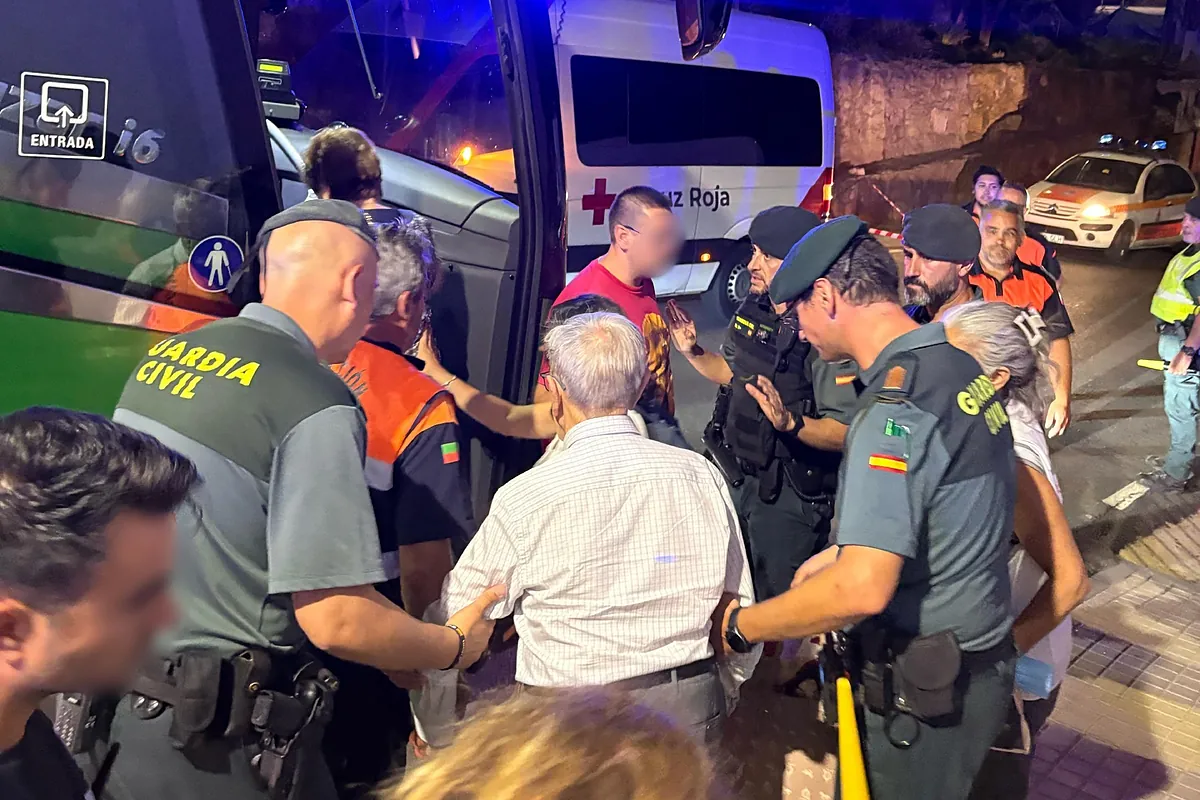 Máxima preocupación ante la falta de medios para combatir el incendio de Jarilla (Cáceres): «El flanco norte está desbocado»