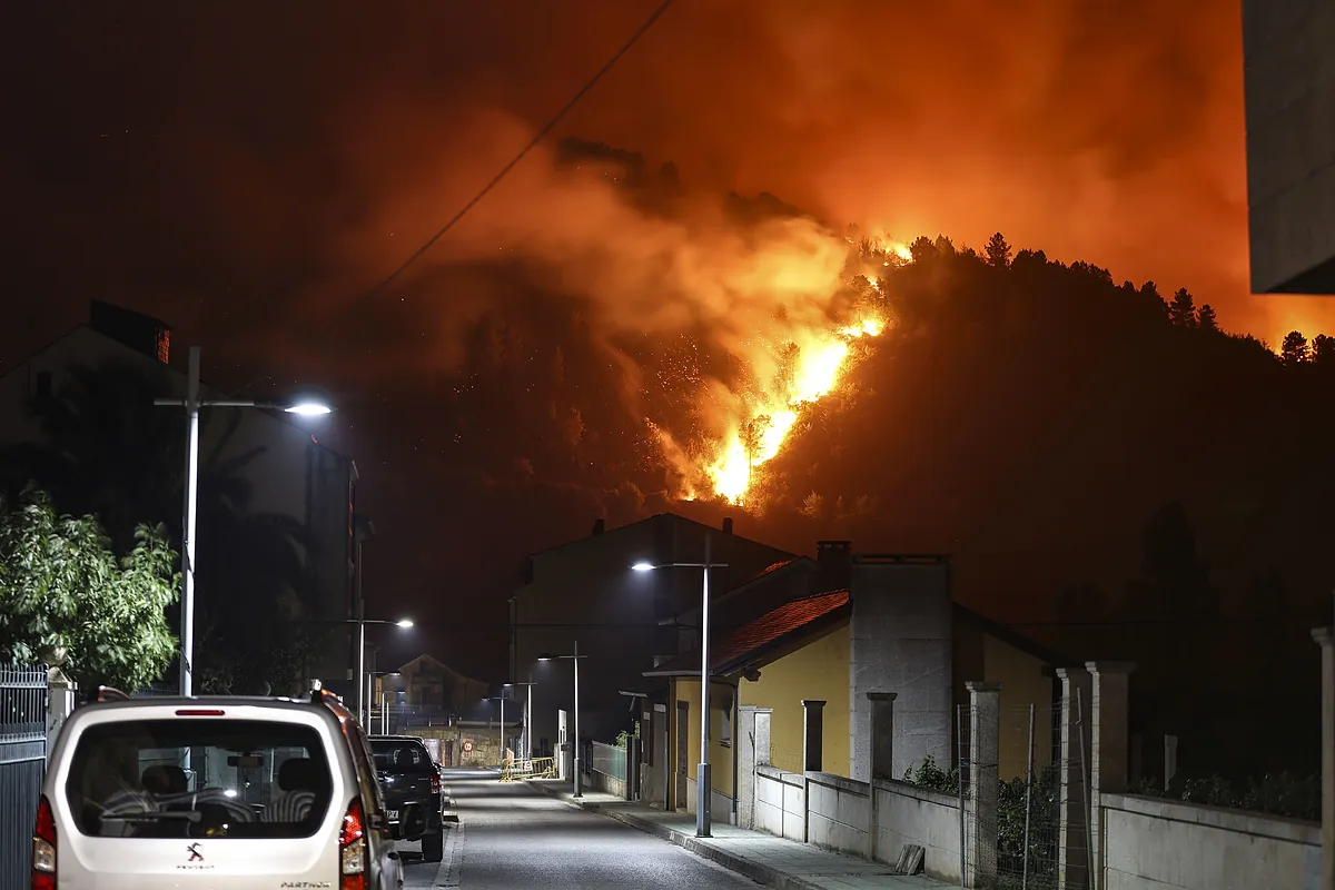 Indignación en Petín (Orense) por la detención de un voluntario: «Es la gota que colma el vaso tras el abandono sufrido estos días»