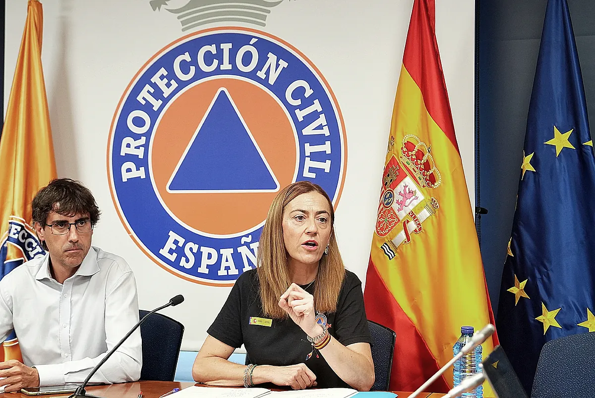 El Gobierno ridiculiza a los presidentes del PP bajo la bandera de Protección Civil: «¿Dónde van los bomberos?»