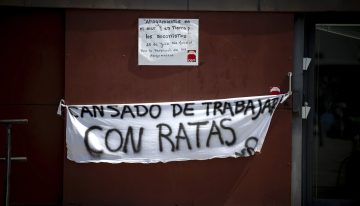 Pulso de los socorristas de Barcelona con una huelga de 22 días: «La precariedad es absoluta»