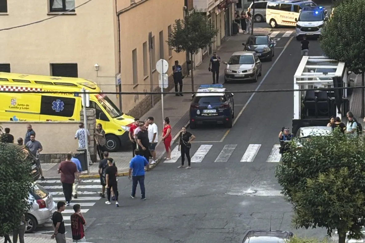 Despliegue policial sin precedentes en Ávila tras un tiroteo con un muerto y tres heridos